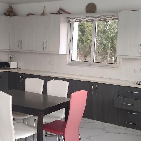 Kiti Village Villa, Cyprus, Salt-Water Pool, 6 Bedrooms, Larnaca Εξωτερικό φωτογραφία