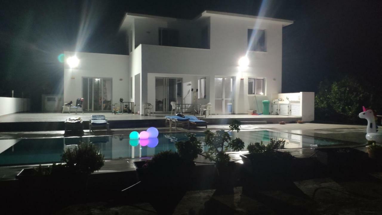 Kiti Village Villa, Cyprus, Salt-Water Pool, 6 Bedrooms, Larnaca Εξωτερικό φωτογραφία